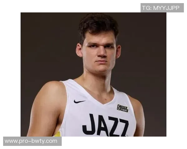 戈贝尔质疑球队态度:我们追求胜利还是只在乎收入的表态 戈贝尔质疑球队态度:我们追求胜利还是只在乎收入的表态