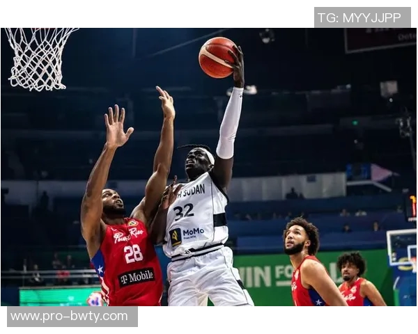 吉莱斯皮上半场表现惊艳6投5中斩获13分三分球命中率高达75 吉莱斯皮上半场表现惊艳6投5中斩获13分三分球命中率高达75