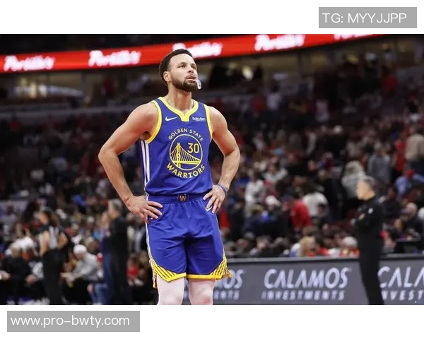 库里轻松出战16分钟贡献11分4篮板3助攻展现实力不凡